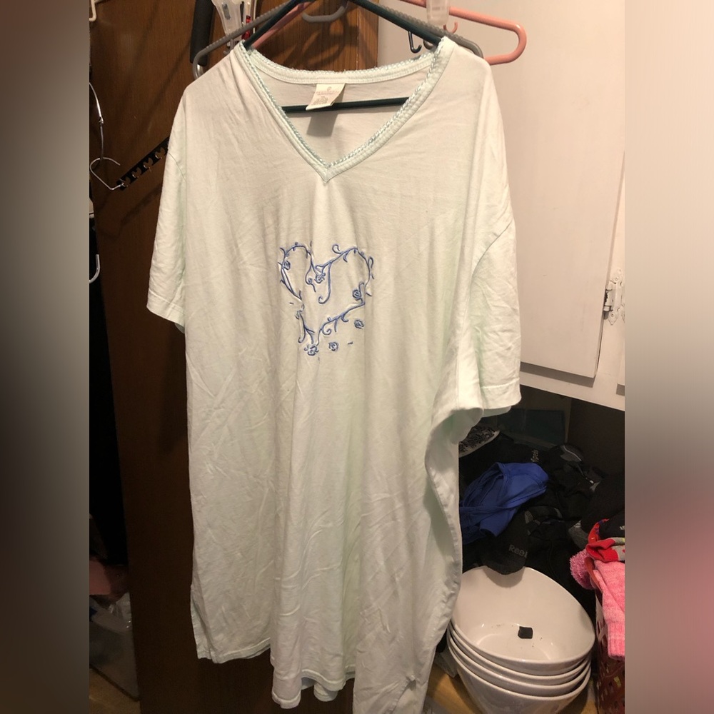 ❤️Partners (Mervyn’s) Nightshirt with Embroidery -17A $30 or $25 w/offer
